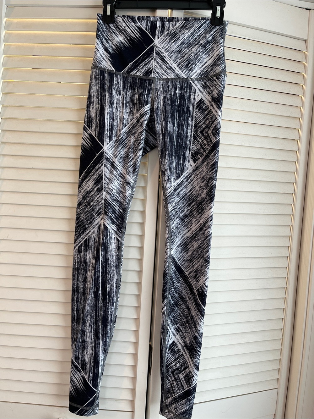 lululemon athletica Black and White Brushed-Print Leggings